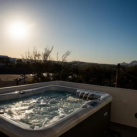 Golden View With Hot Tub Вилла *