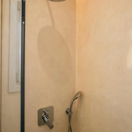 Golden View With Hot Tub Вилла